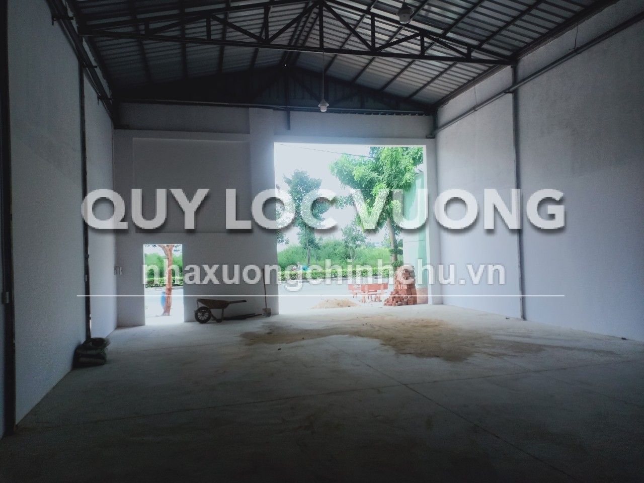 Cho thuê nhà xưởng 200m2 ở Phú Tân, Thủ Dầu Một, BD, 15 triệu/tháng