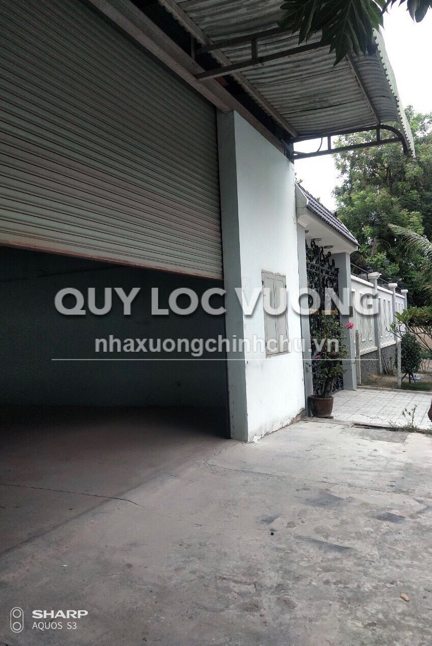 Bán xưởng 300m2 trong KDC Đông An, Tân Đông Hiệp, Dĩ An, BD, 8.8 tỷ