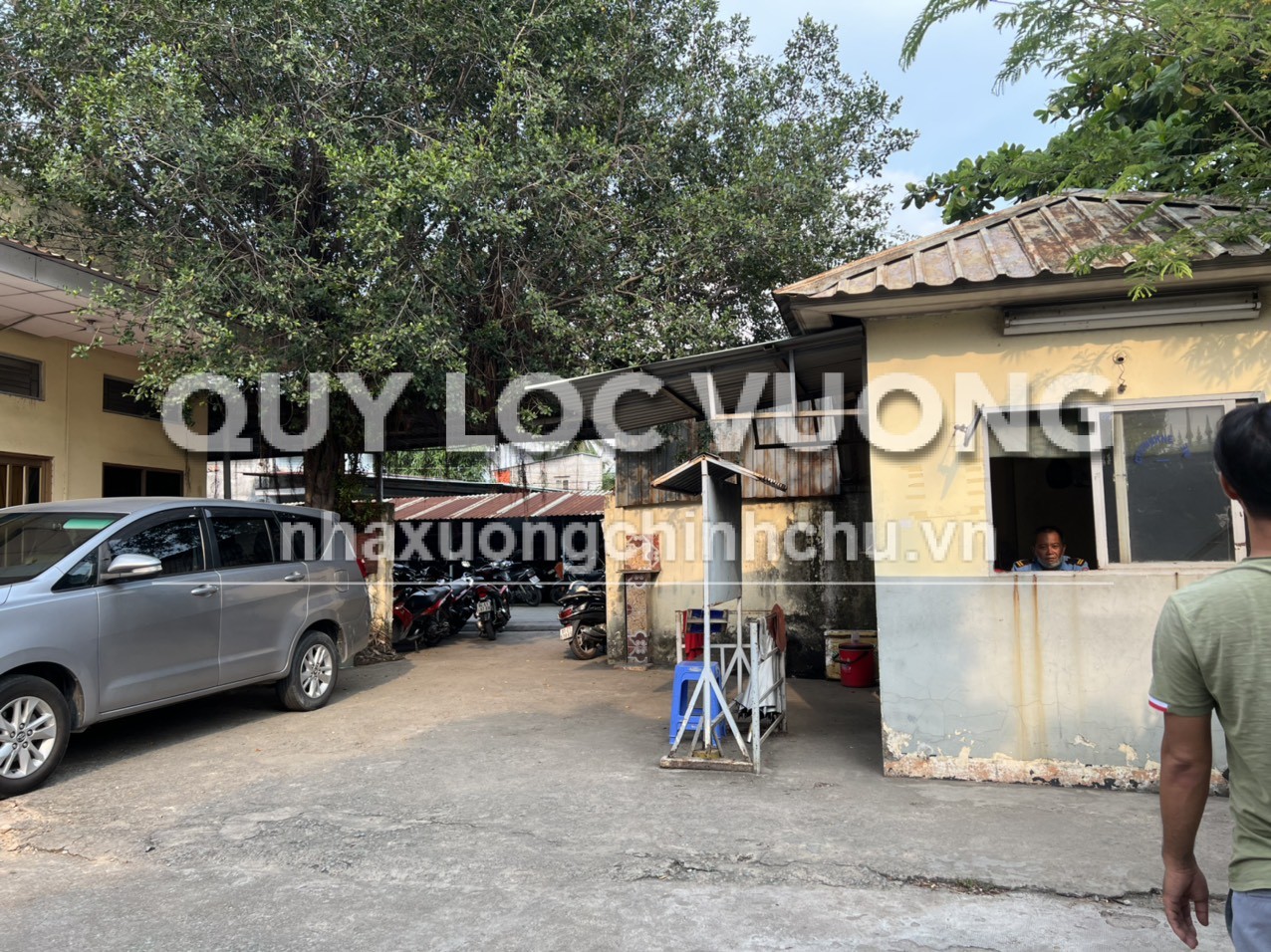 Cho thuê 2 xưởng 1 kho tổng 2.000m2 ở mặt tiền QL13, Vĩnh Phú, Thuận An