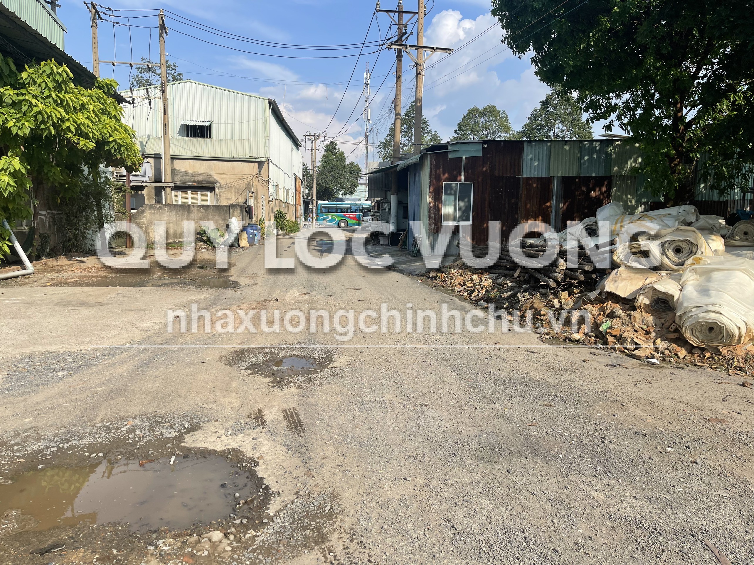 Cho thuê đất làm bãi đậu xe 3.000m2 ở Tân Đông Hiệp, Dĩ An, 20.000đ/m2