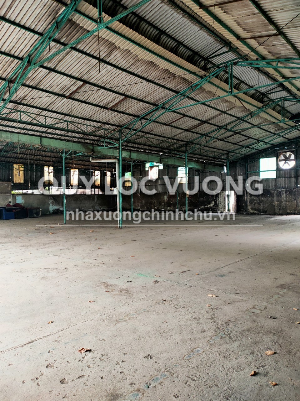 Cho thuê xưởng 1.000m2 có văn phòng ở Tân Uyên, Bình Dương