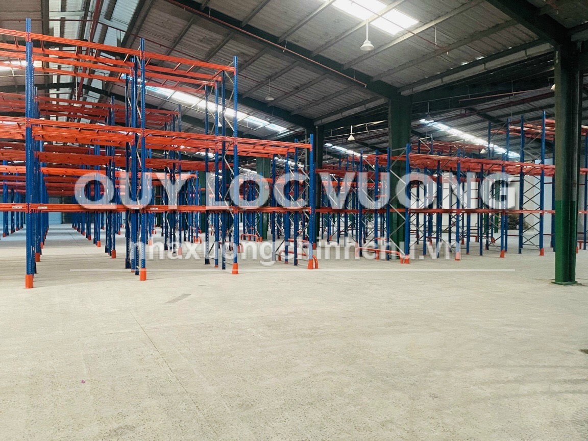 Cho thuê nhà kho 12.000m2 trong KCN Sóng Thần, Bình Dương, 100.000đ/m2