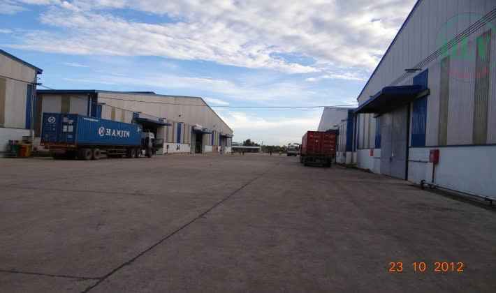 Cho thuê nhiều kho tổng dt 300.000m2 ở khu Long Bình, Biên Hòa, 68.000đ/m2