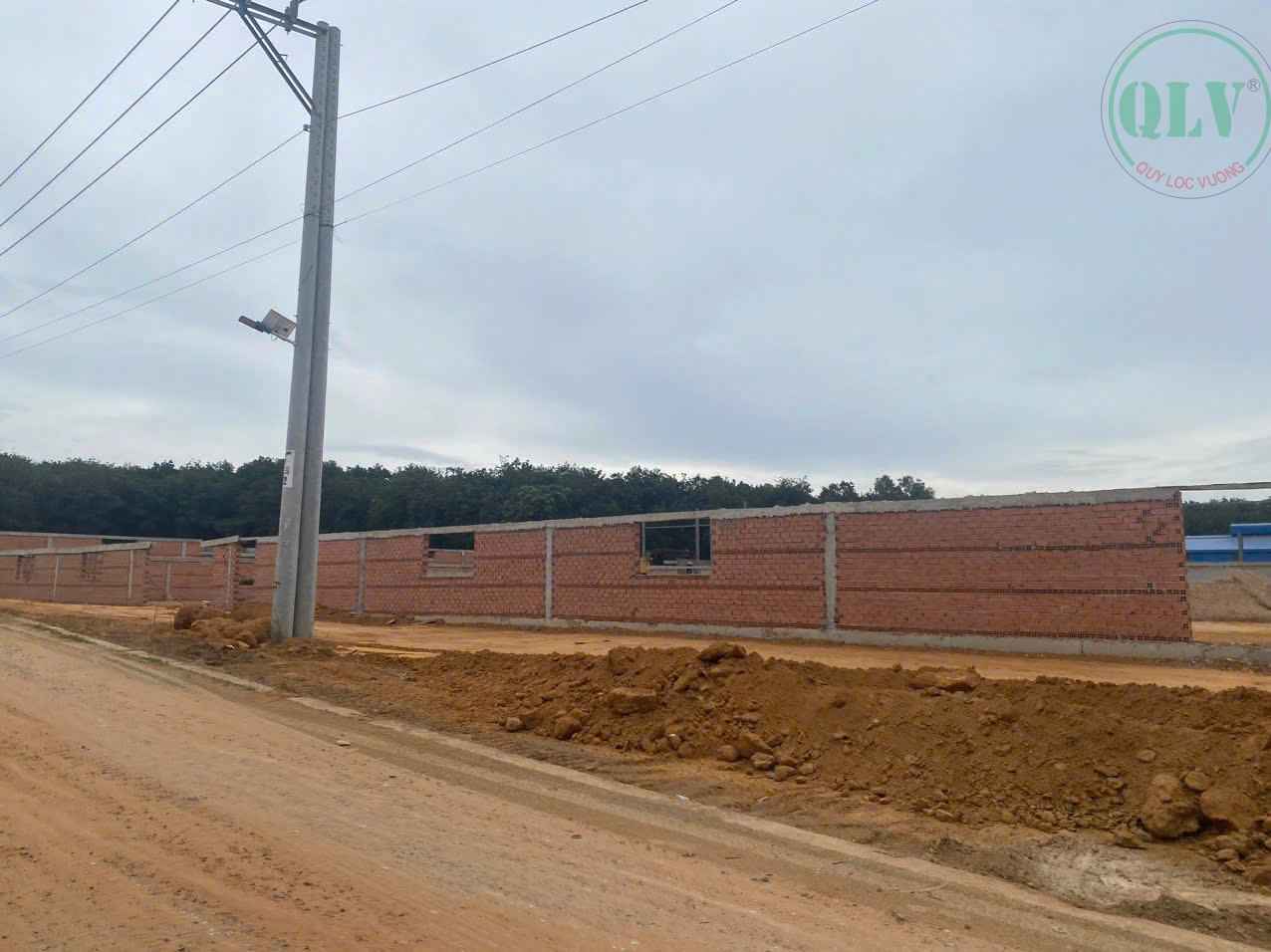 Cho thuê 7 xưởng đang xây dựng tổng dt 24.000m2 ở Tân Uyên, Bình Dương