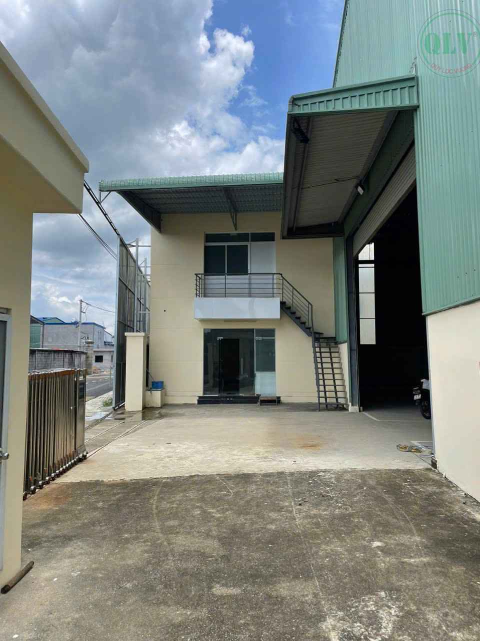 Cho thuê xưởng và văn phòng 4.000m2 ở Bắc Tân Uyên, Bình Dương
