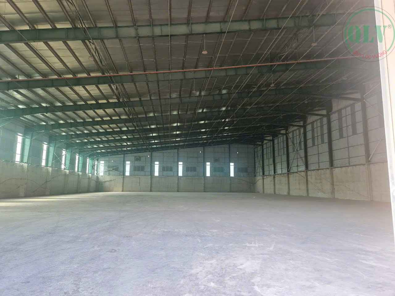 Cho thuê cụm kho tổng dt 100.000m2 ở KCN Phú Mỹ, BRVT, 65.000 vnđ/m2