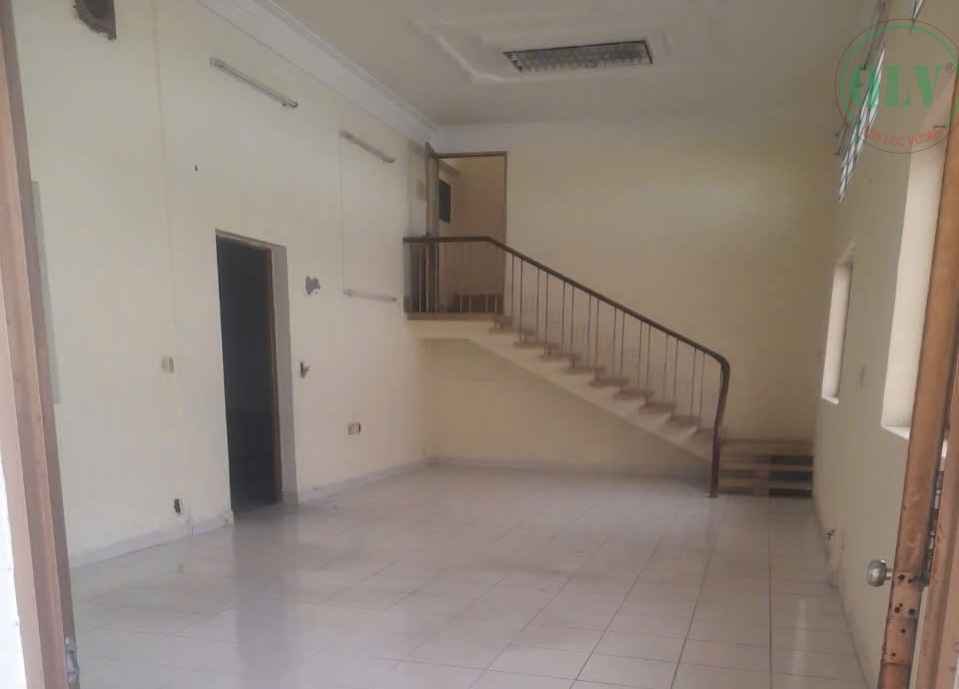 Cho thuê xưởng 1.200m2 ở Hiệp Tân, Quận Tân Phú, HCM, 180 triệu/tháng