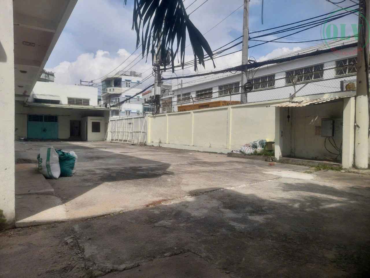 Cho thuê xưởng 1.200m2 ở Hiệp Tân, Quận Tân Phú, HCM, 180 triệu/tháng