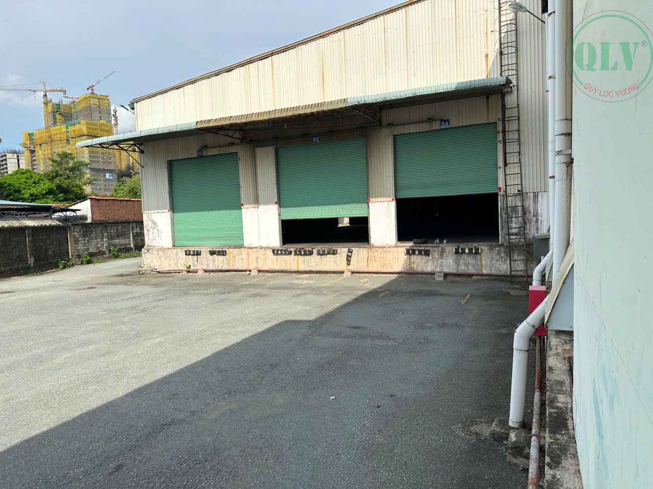 Cho thuê 2 kho lớn tổng 35.000m2 ở KCN Sóng Thần, Dĩ An, BD, 3.8 USD/m2