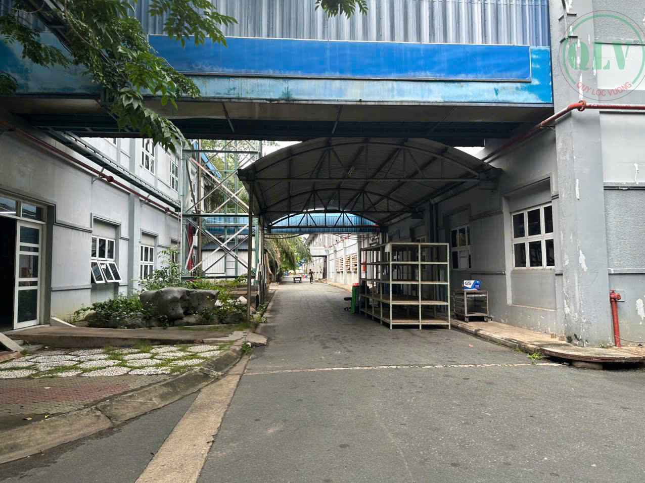 Cho thuê 4 xưởng và 1 kho tổng dt 11.628m2 ở KCN VSIP 1, Bình Dương, 4 USD/m2