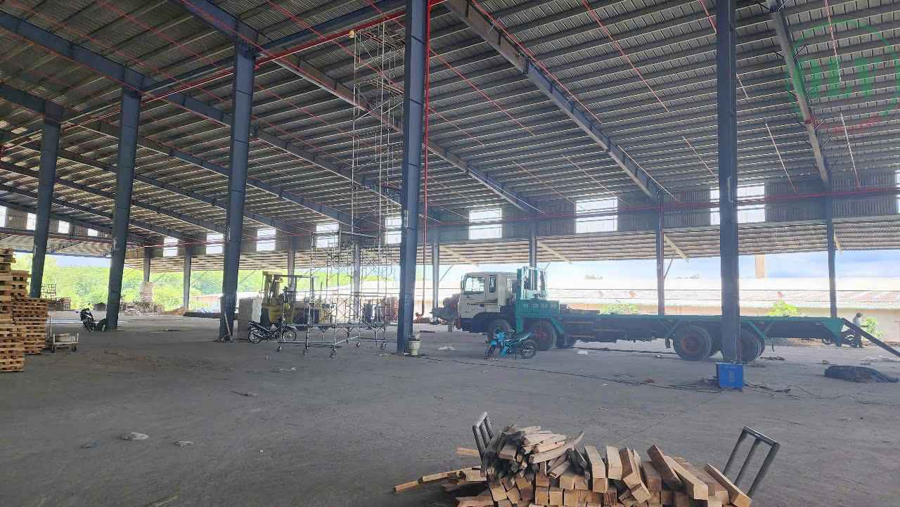 Cho thuê xưởng 10.800m2 tại Chơn Thành, Bình Phước, có lò sấy, nồi hơi, máy cưa