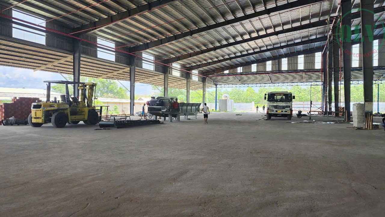 Cho thuê xưởng 10.800m2 tại Chơn Thành, Bình Phước, có lò sấy, nồi hơi, máy cưa