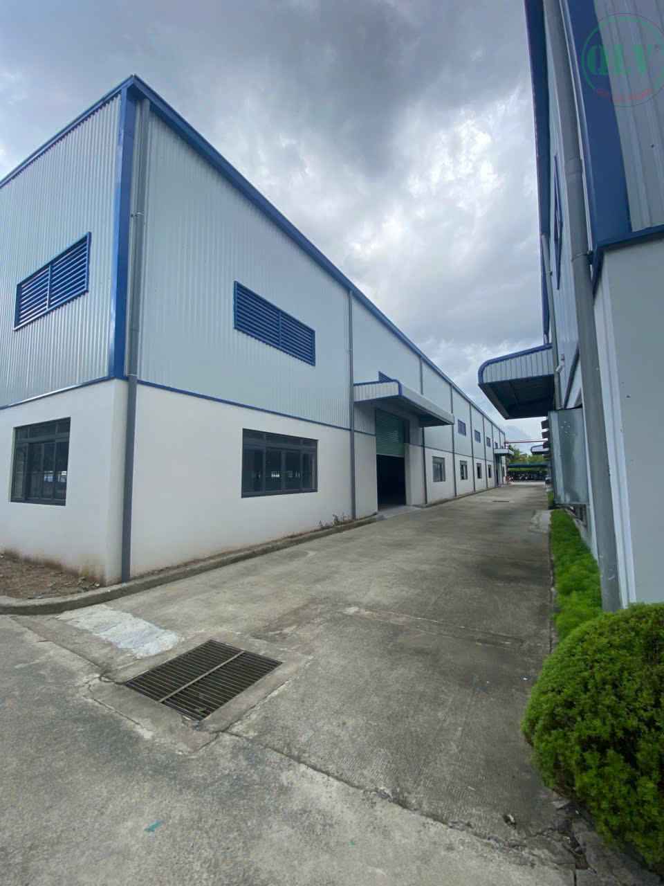 Cho thuê nhà xưởng Vĩnh Long - 10.625m2, trạm điện 700KVA, giá 2.7 USD/m2