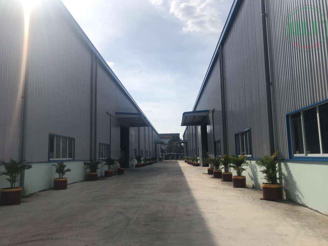 Bán xưởng khu công nghiệp Tây Ninh, xưởng đẹp, văn phòng hiện đại