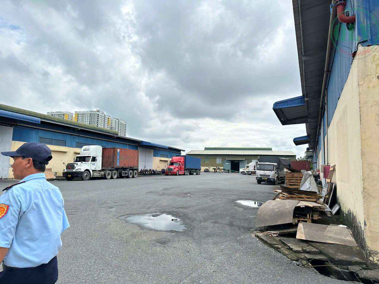 Cho thuê kho ở Dĩ An, Bình Dương, có văn phòng rộng rãi