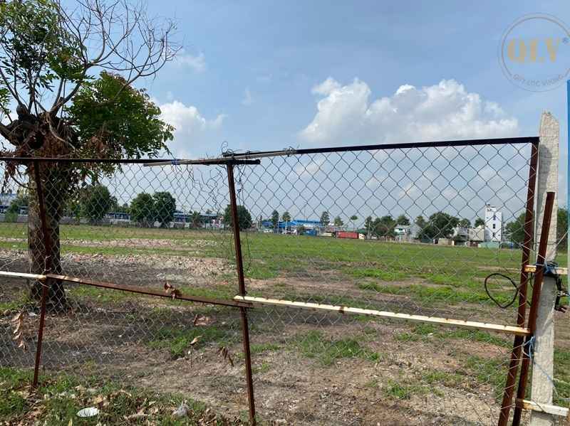 Cho thuê sân bãi ở mặt tiền DT743 Thuận An Bình Dương